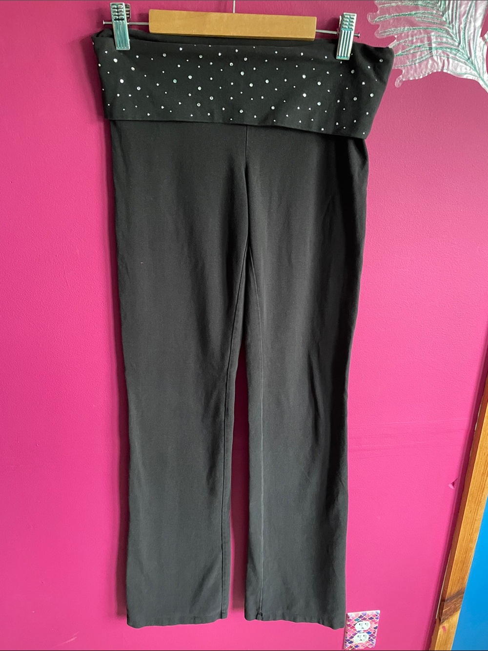 🖤💎VS ‘Pink’ Rhinestone Pants💎💋